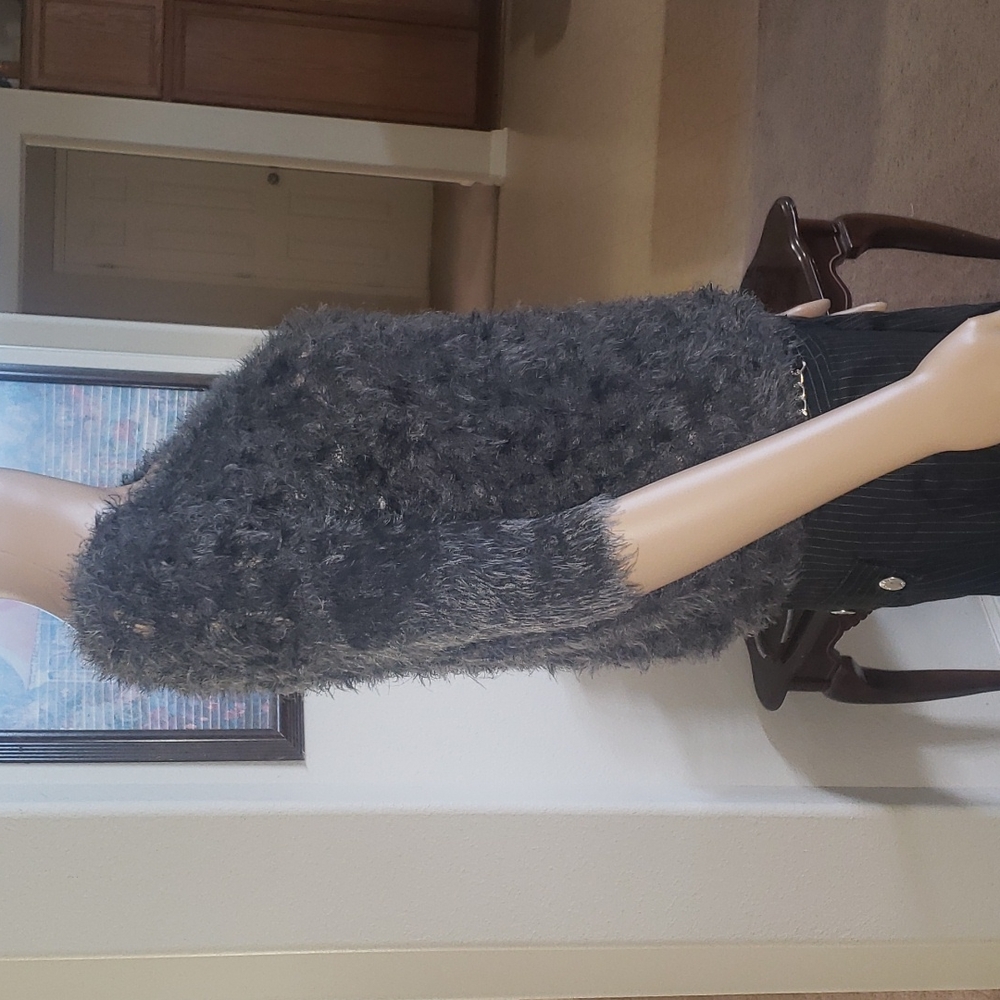 Guess s fuzzy webbed mesh unique top very soft stretchy - Picture 10 of 11